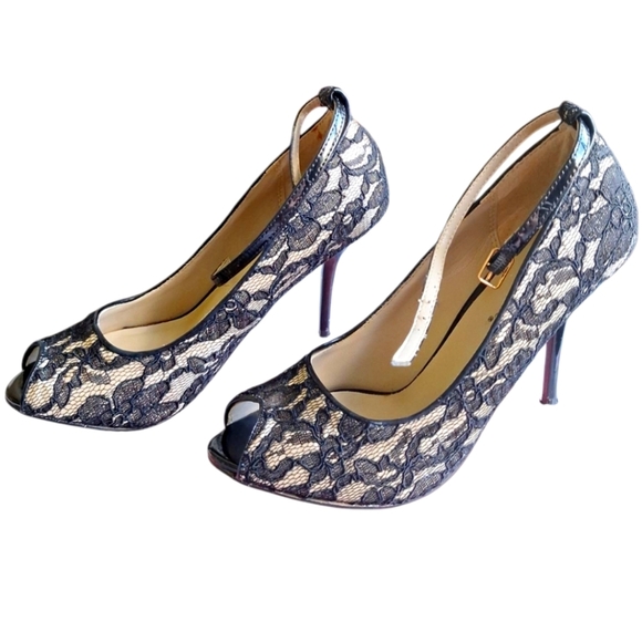 Charlotte Russe Black Lace Peep Toe Heels Ankle Strap Stilettos Size 6 - Picture 2 of 8